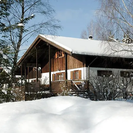 Waldferiendorf 度假居 雷根